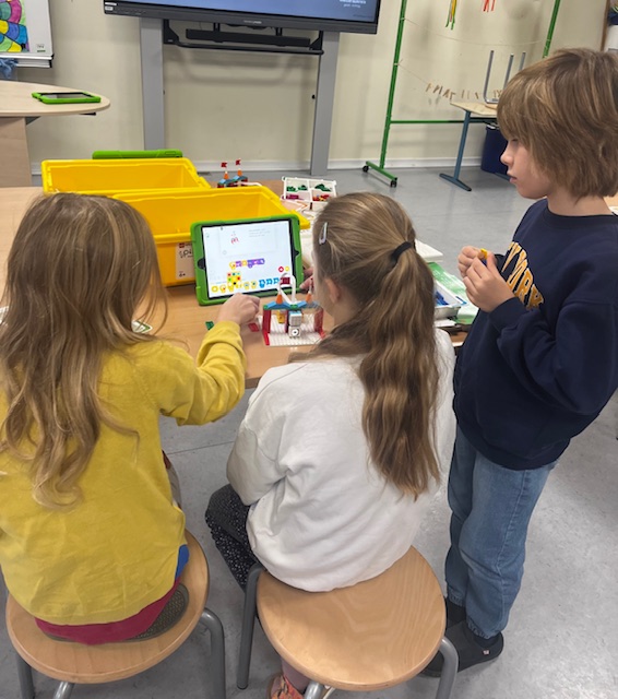 Lego Tüfteln Programmieren Tabelts